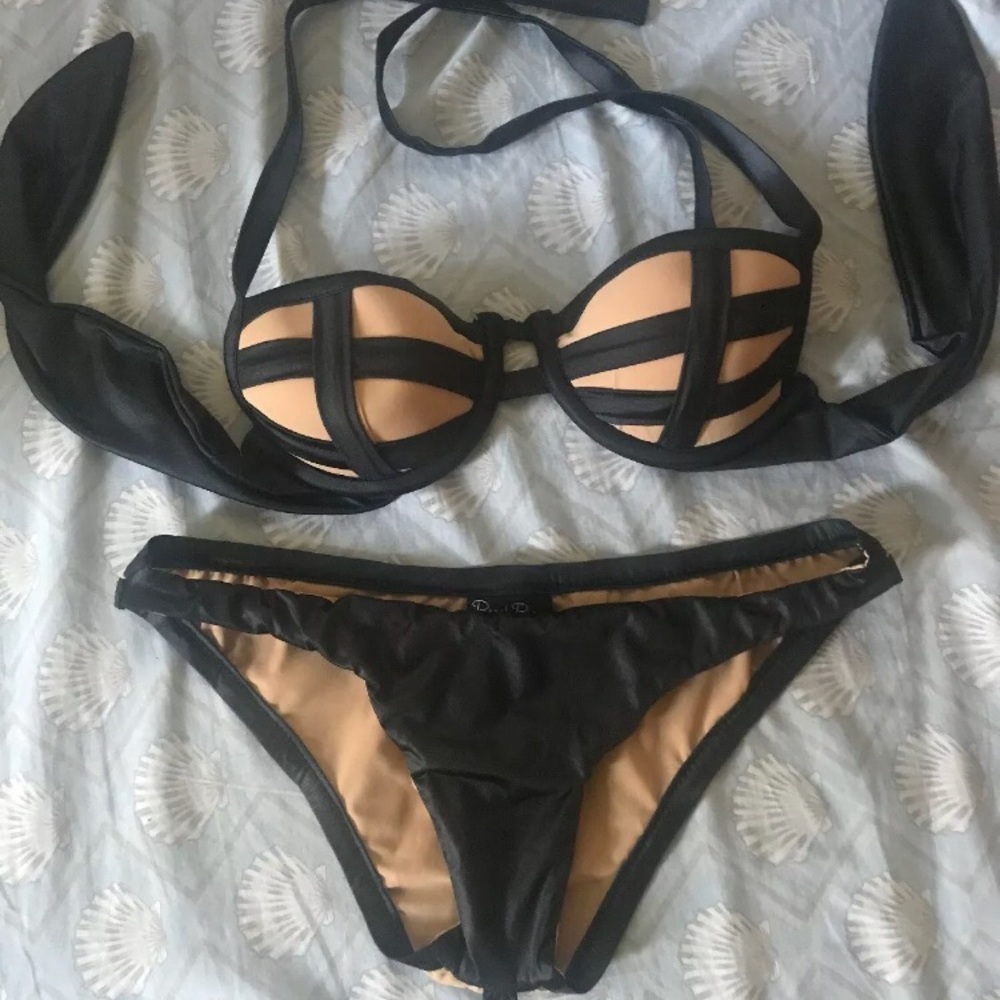 HTF Beach Bunny Love Sick Bikini XS/SM RARE
